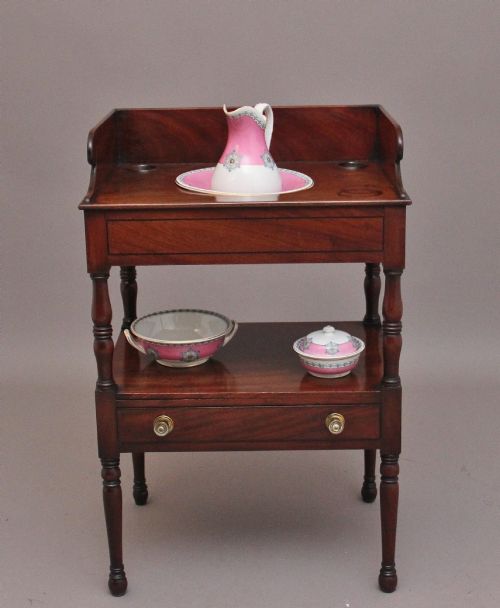 EARLY VICTORIAN 19THCENTURY MAHOGANY WASHSTAND