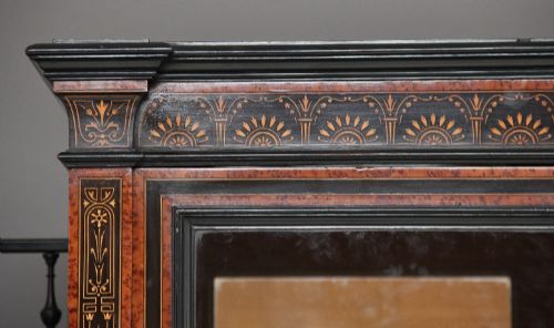19TH CENTURY DISPLAY CABINET BY LAMB OF MANCHESTER - ADDITIONAL PHOTO 11