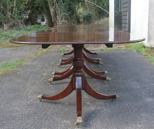 A LARGE EARLY 20TH CENTURY MAHOGANY FOUR PEDESTAL DINING TABLE - ADDITIONAL PHOTO 2