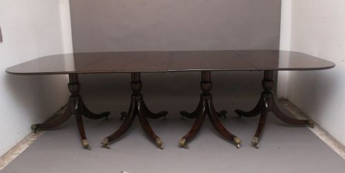 A LARGE EARLY 20TH CENTURY MAHOGANY FOUR PEDESTAL DINING TABLE - ADDITIONAL PHOTO 8