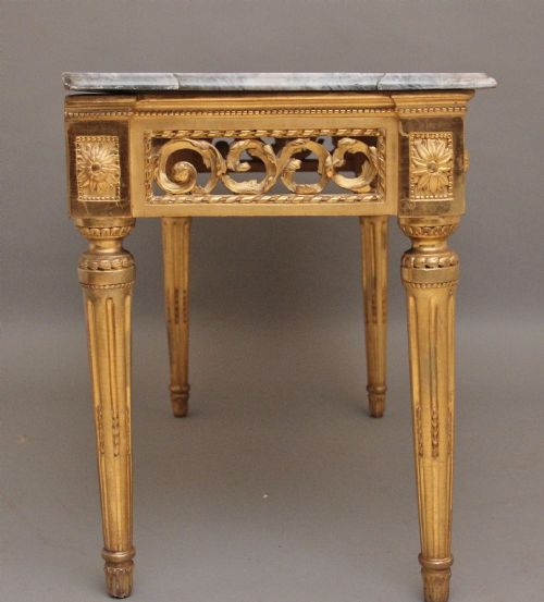 A SUPERB QUALITY 18TH CENTURY ITALIAN GILTWOOD CONSOLE TABLE - ADDITIONAL PHOTO 4