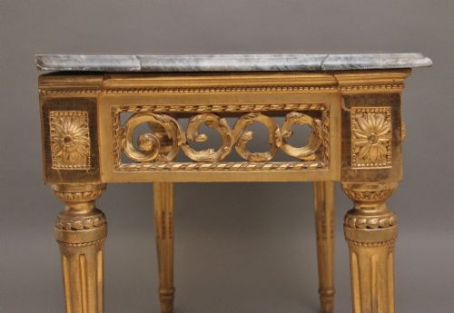 A SUPERB QUALITY 18TH CENTURY ITALIAN GILTWOOD CONSOLE TABLE - ADDITIONAL PHOTO 5