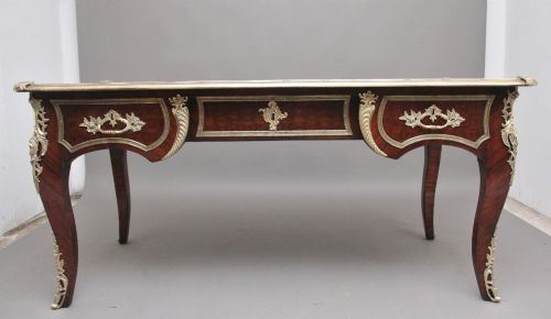 19TH CENTURY FRENCH KINGWOOD ORMOLU MOUNTED DESK - ADDITIONAL PHOTO 6