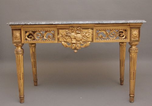 A Superb Quality 18th Century Italian Giltwood Console Table