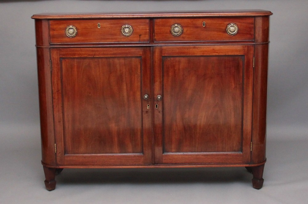 Mahogany cabinet 
