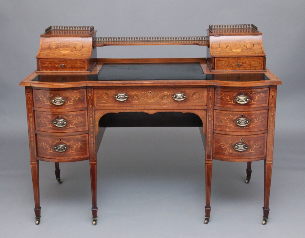 Carlton house desk