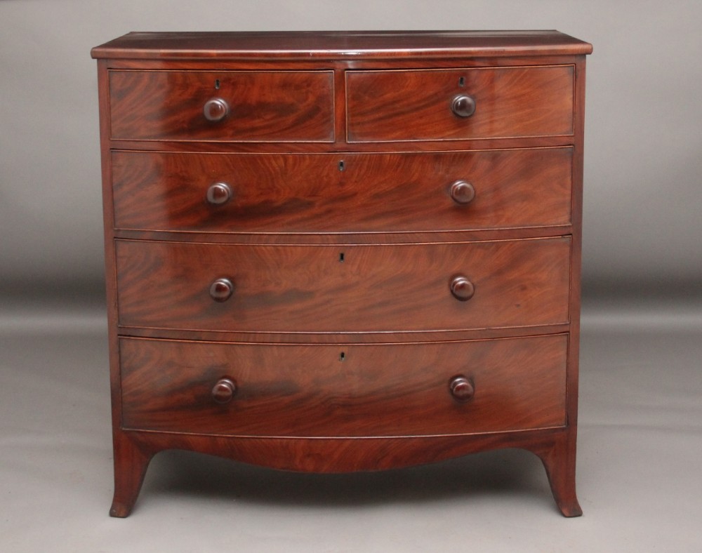 Bowfront chest