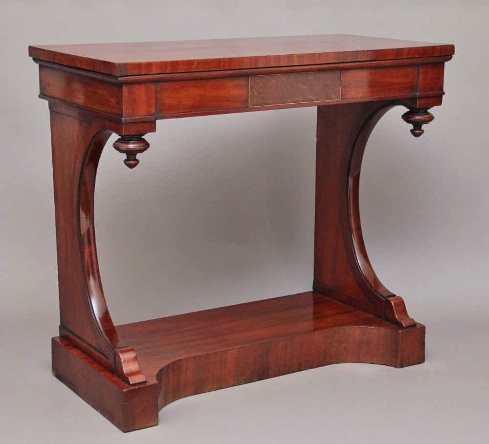 Consul table