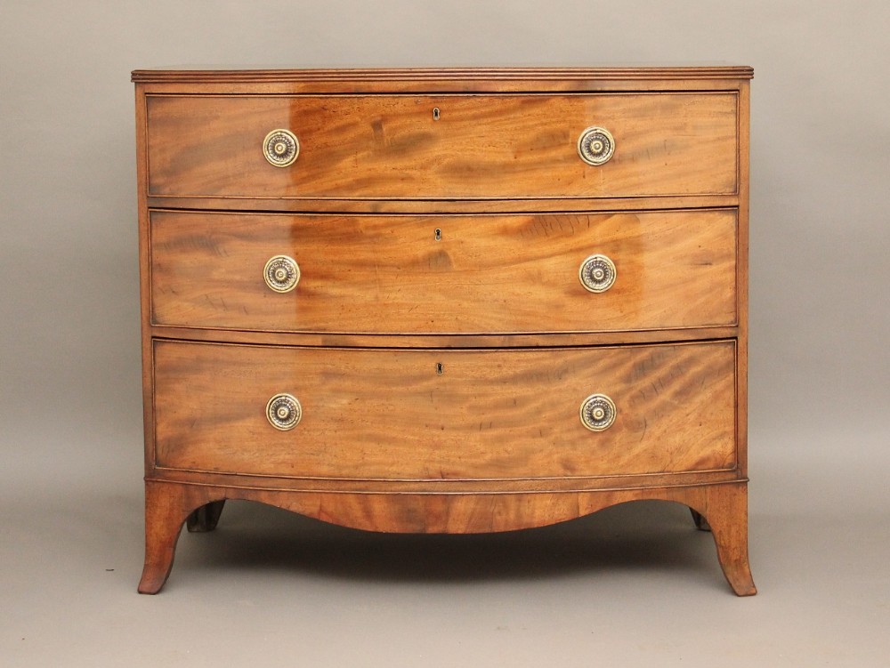 Bowfront chest