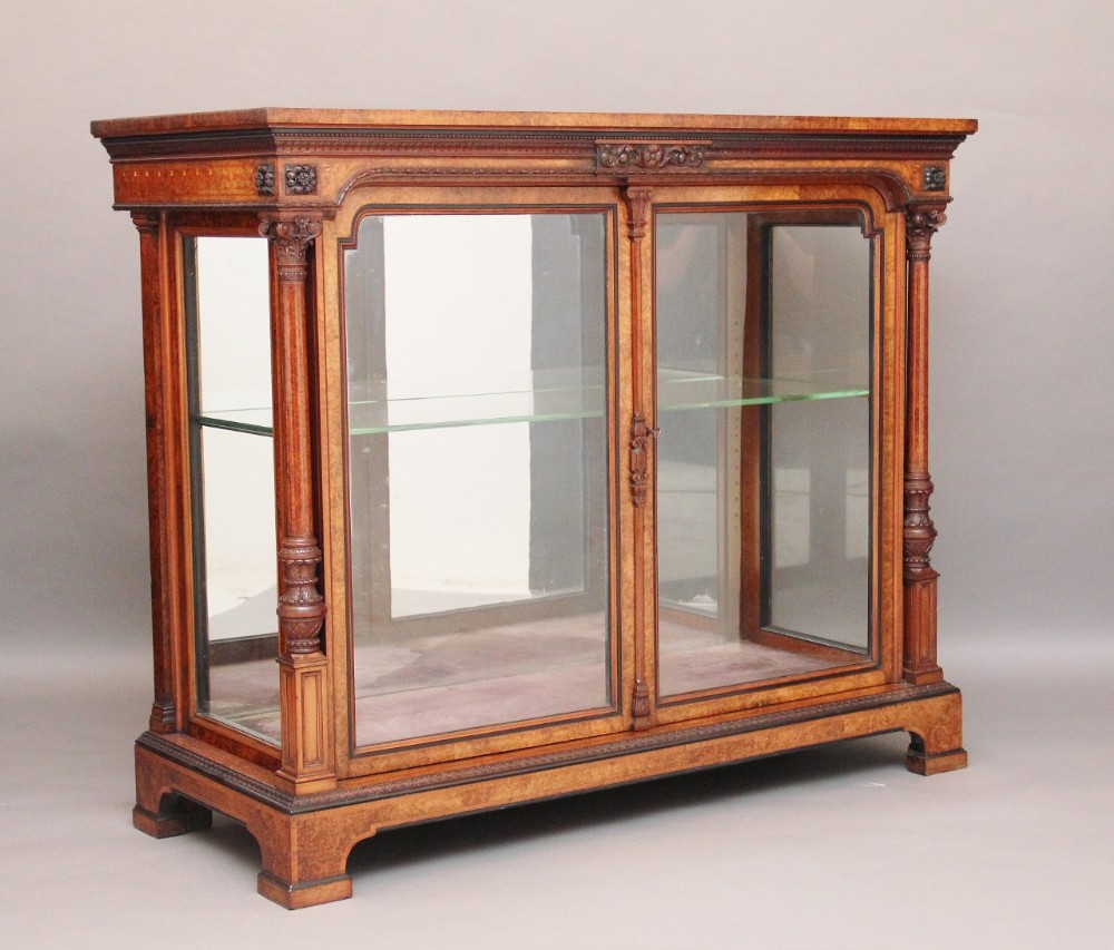 Display cabinet
