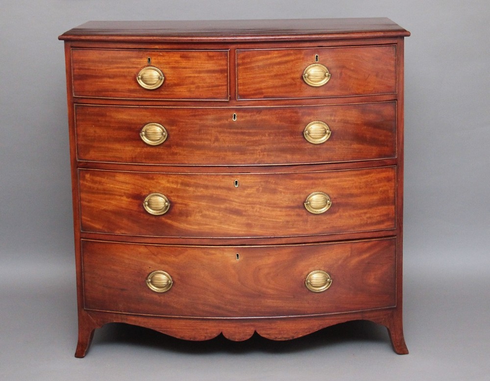 Bowfront chest of drawers