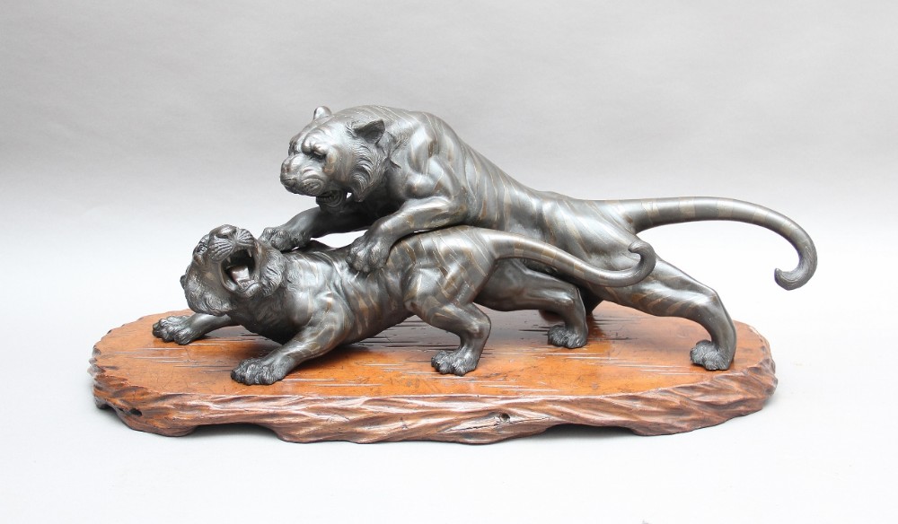19th century Large Japanese bronze of two tigers