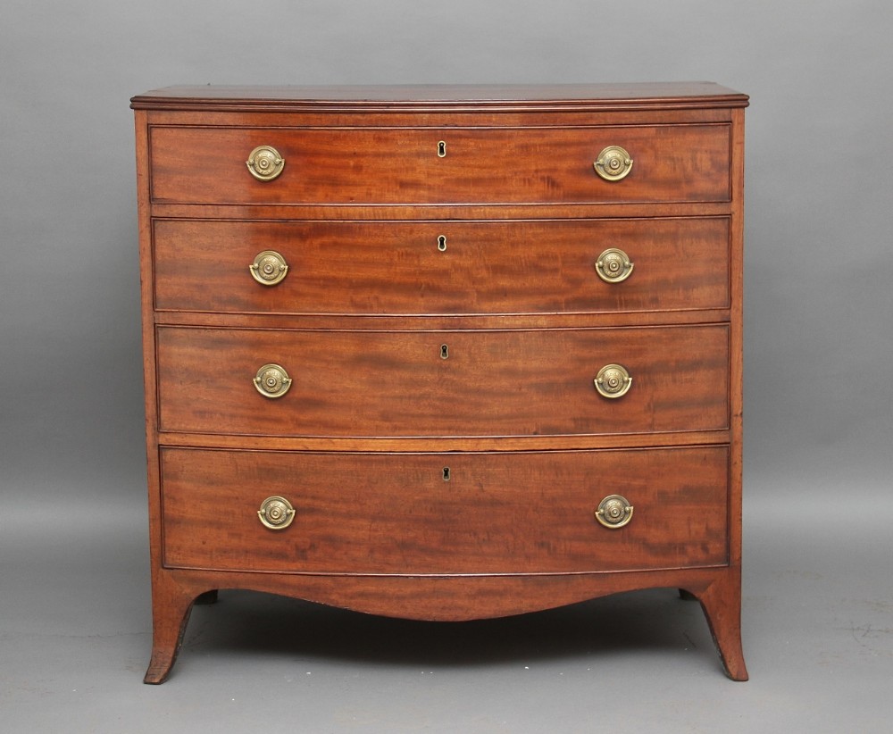 early 19th century Bowfront chest of drawers