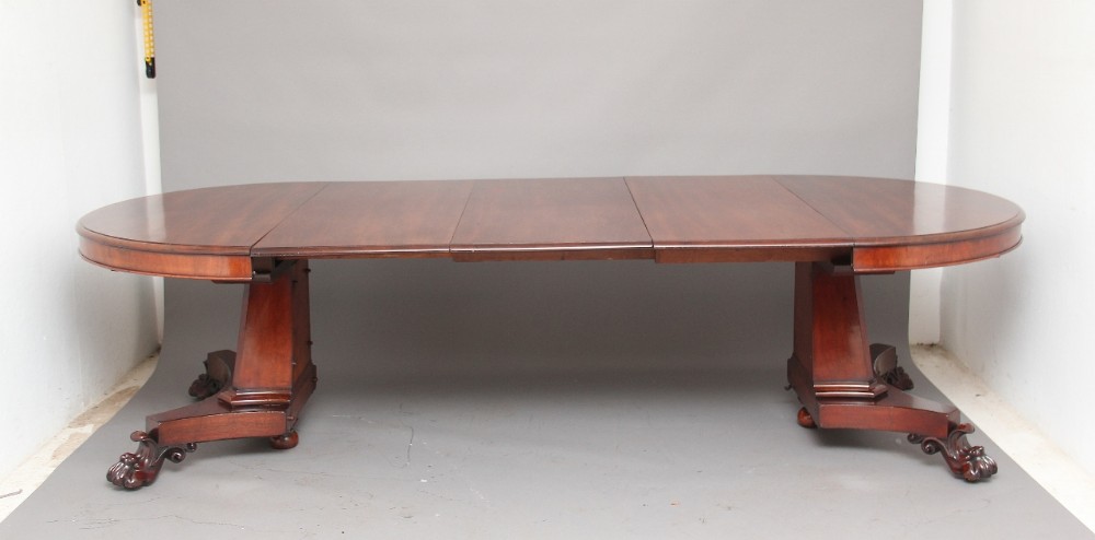 19th century Mahogany three leaf dining table