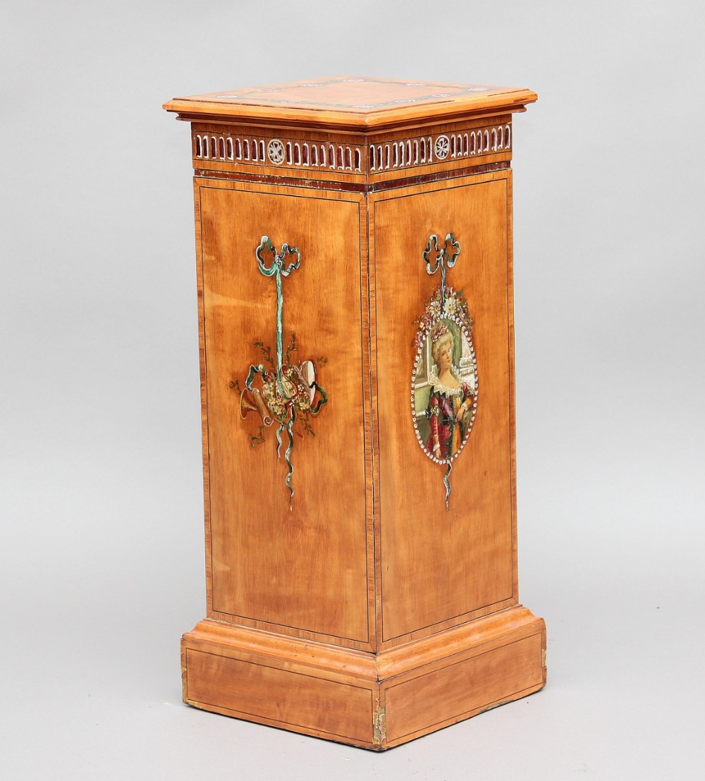 Early 20th Century Satinwood pedestal