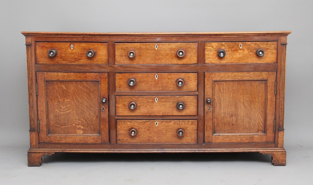 Early 19th Century cupboard dresser