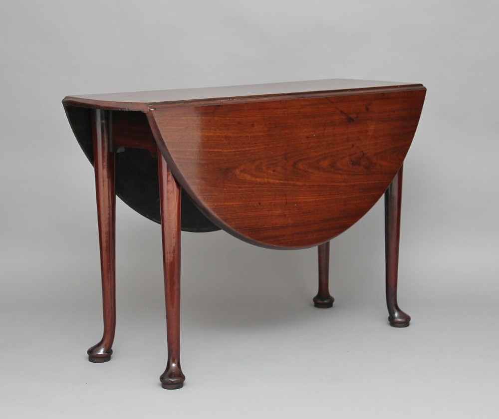 18th Century mahogany drop leaf table