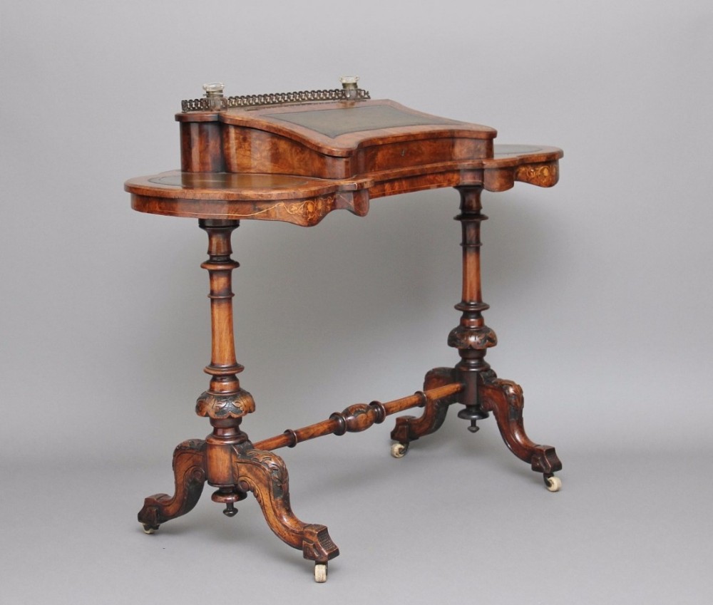 19th Century kidney shaped walnut writing table