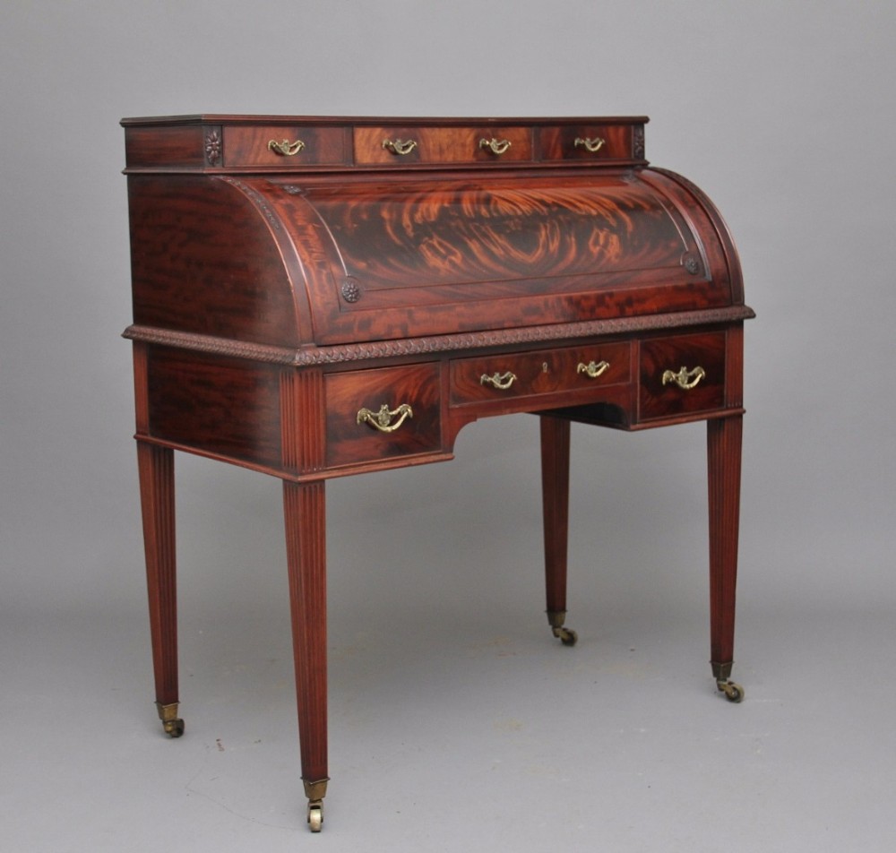 Early 20th Century mahogany cylinder desk