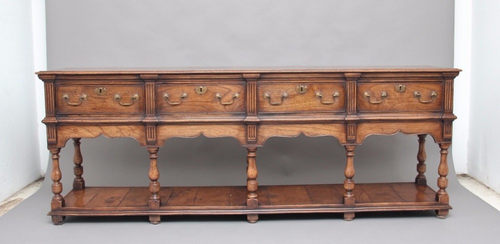 Early 20th Century elm dresser base