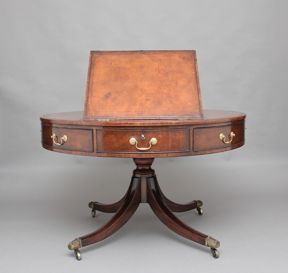 Early 19th Century mahogany drum table