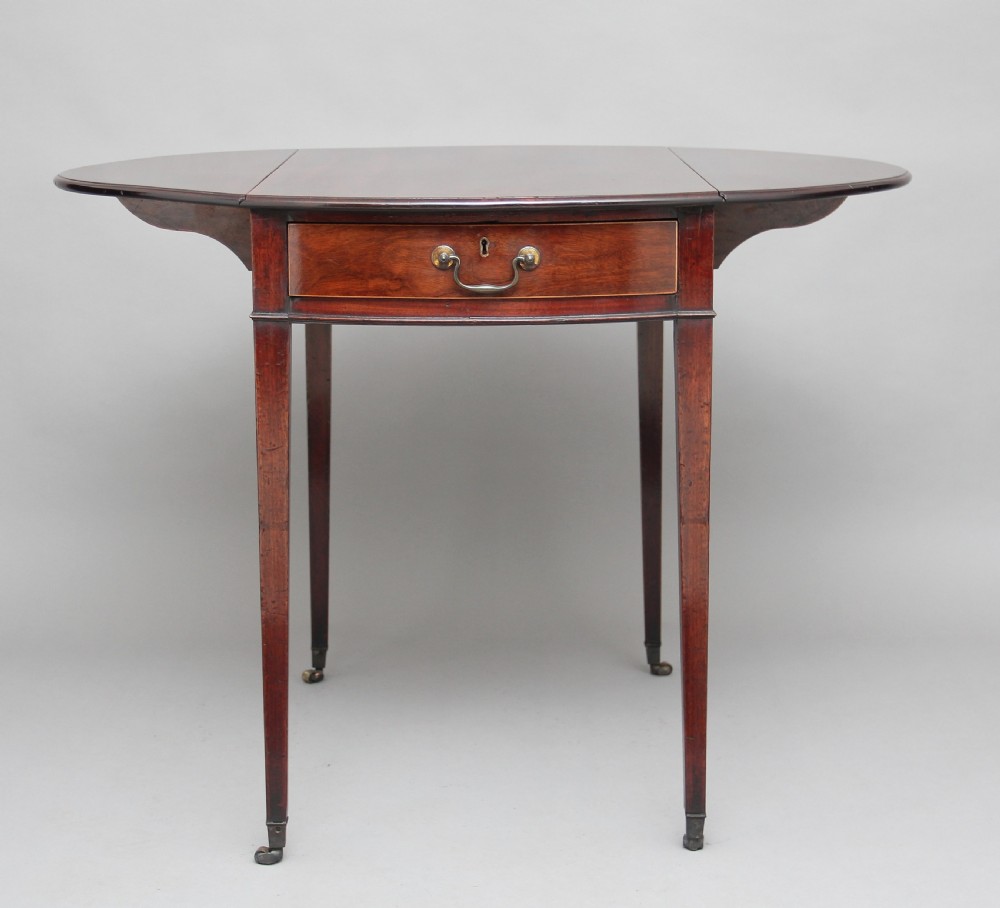18th Century mahogany pembroke table View IV