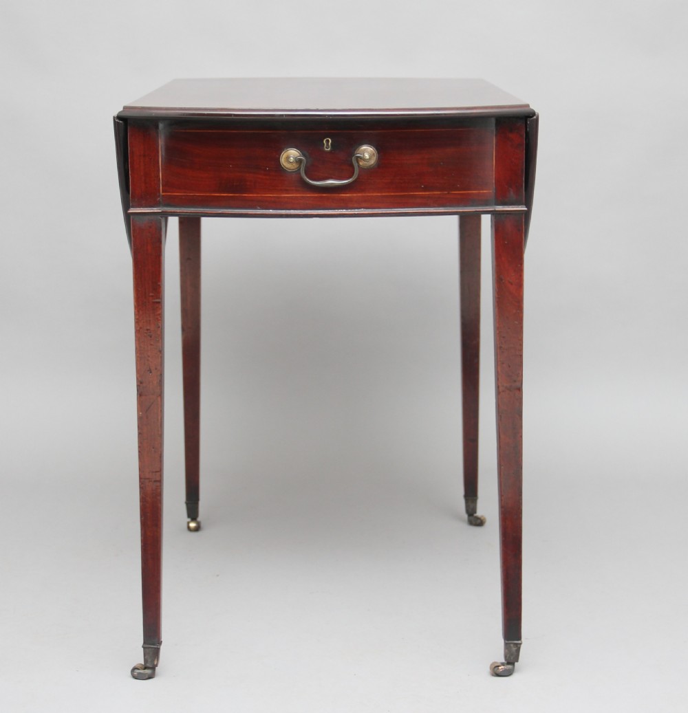 18th Century mahogany pembroke table View VII