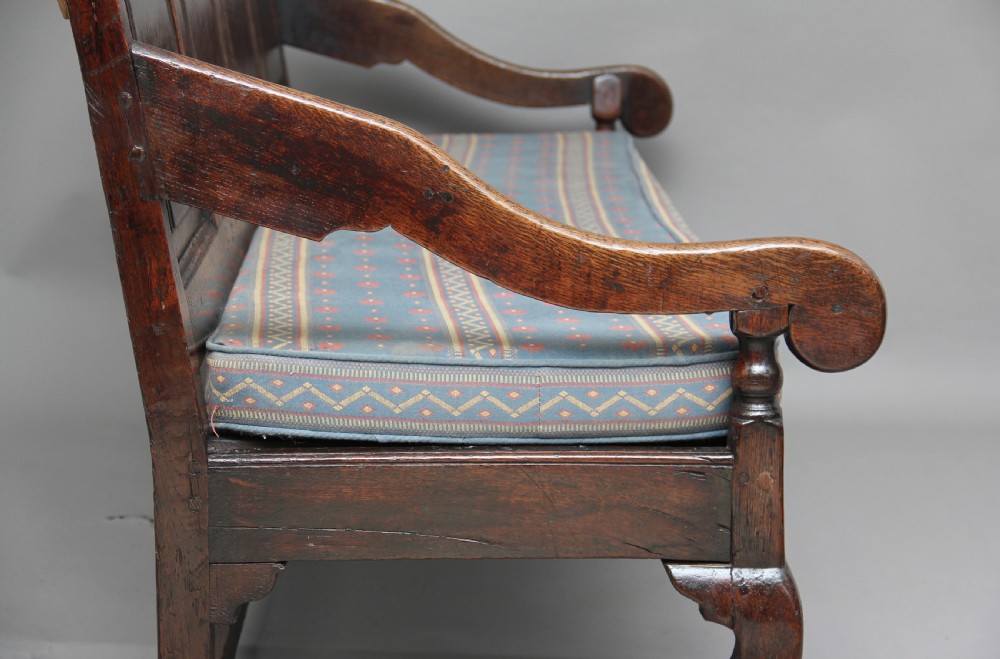 18th Century oak settle View IV