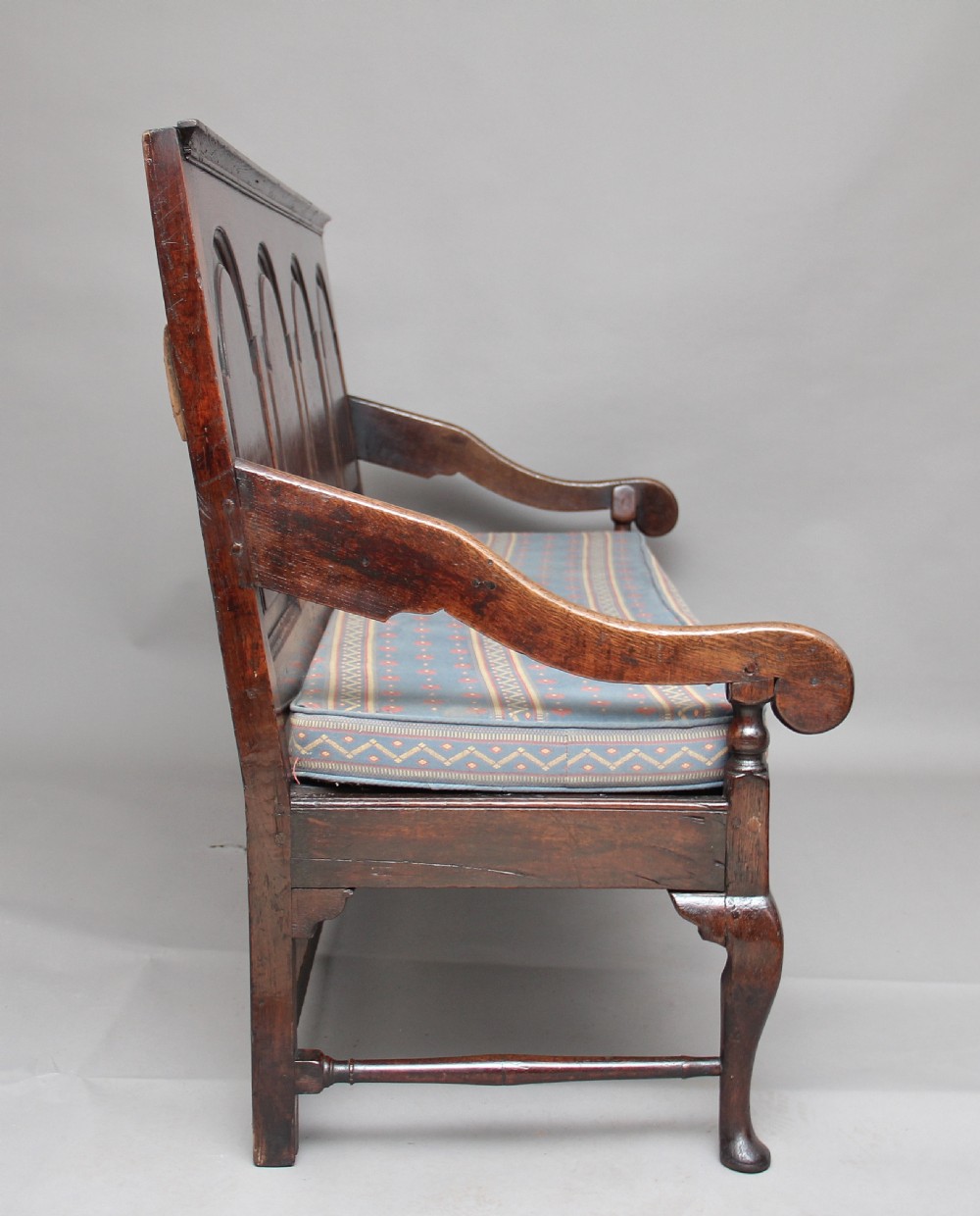 18th Century oak settle View VI