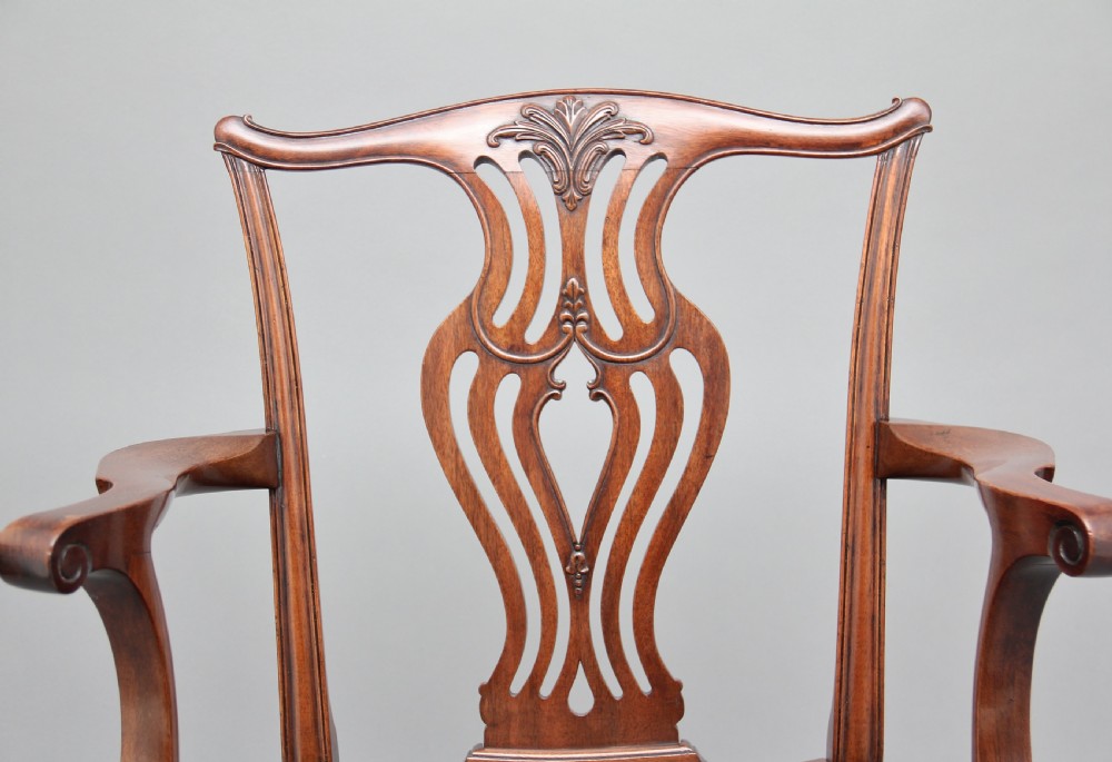 Set of ten early 20th Century Chippendale chairs View VII