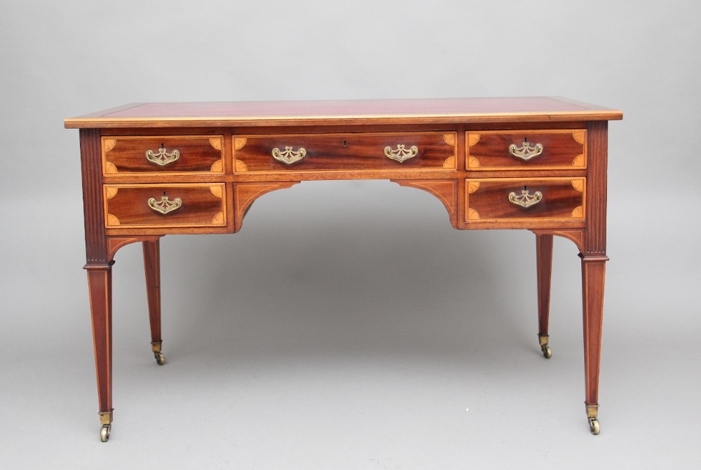 Early 20th Century mahogany inlaid desk