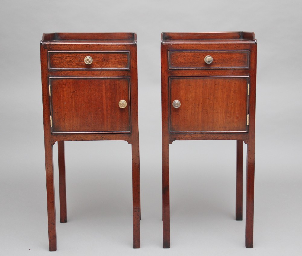 Pair of early 20th Century mahogany bedside cupboards View VII