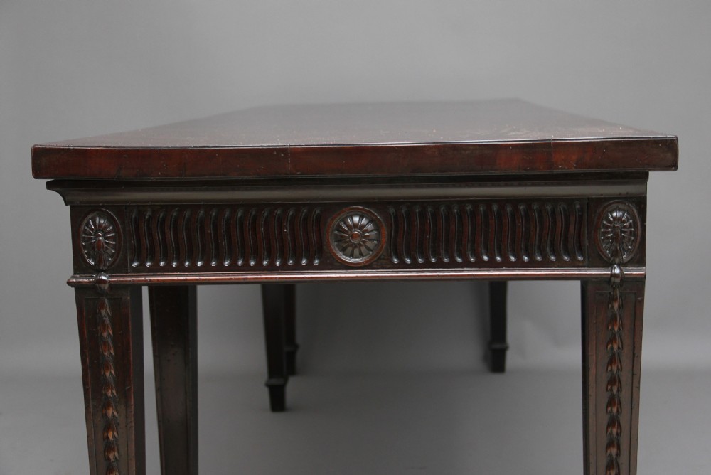Large 18th Century mahogany serving table View XII