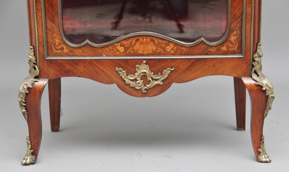 19th Century Kingwood display cabinet View XI
