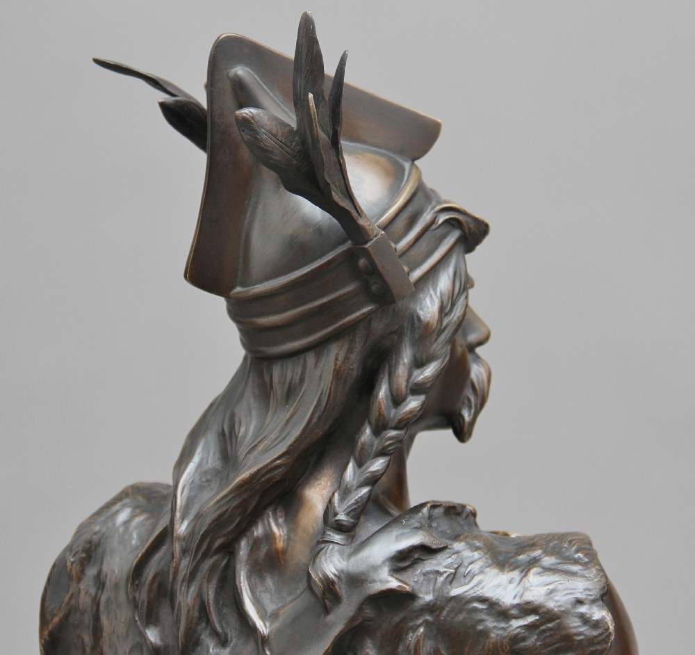 Large 19th Century bronze figure of Vercingetorix View IX