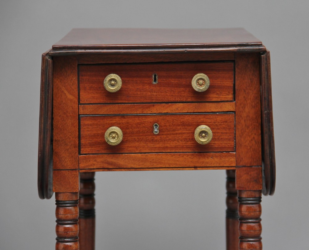 19th Century mahogany drop leaf table View V