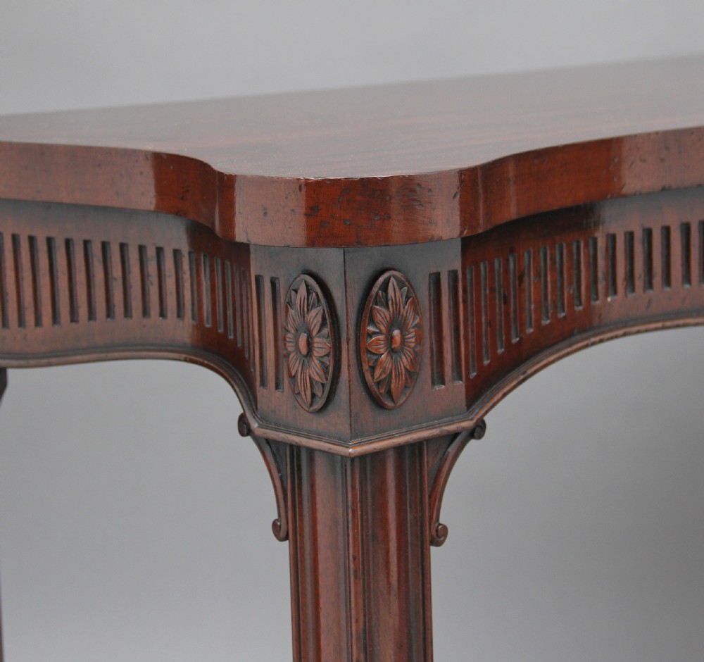 Early 20th Century mahogany serving table View X