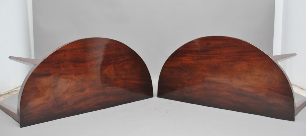Pair of early 19th Century mahogany console tables View VI