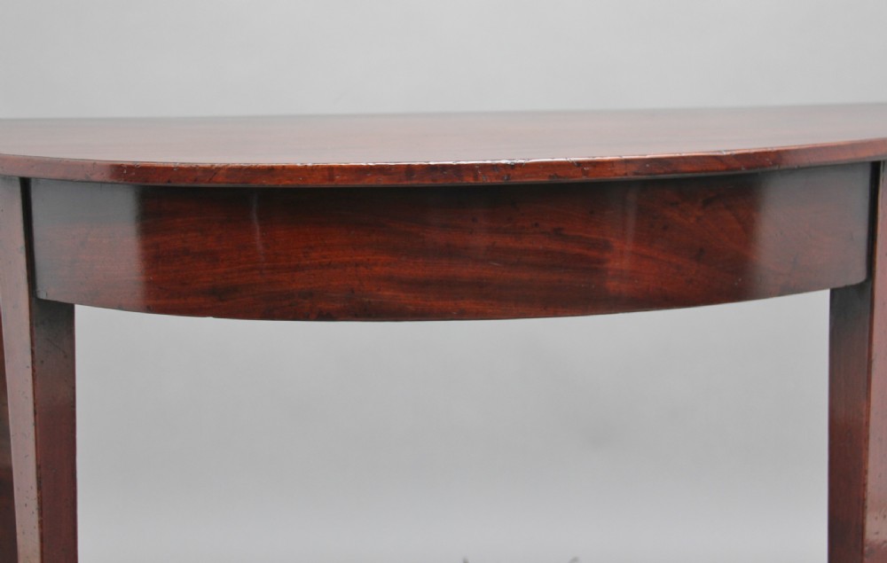 Pair of early 19th Century mahogany console tables View IX