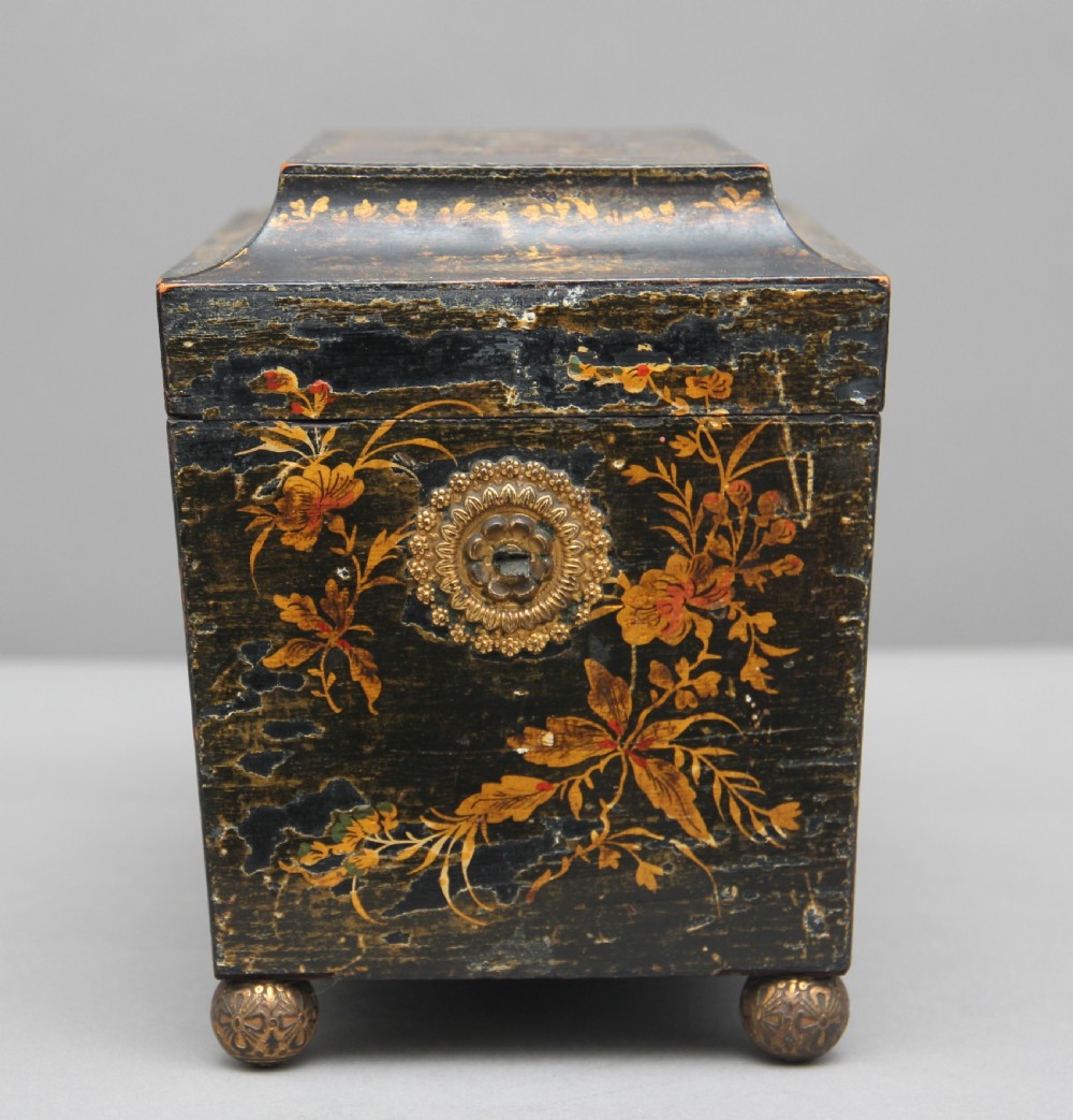 18th Century chinoiserie tea caddy View VI