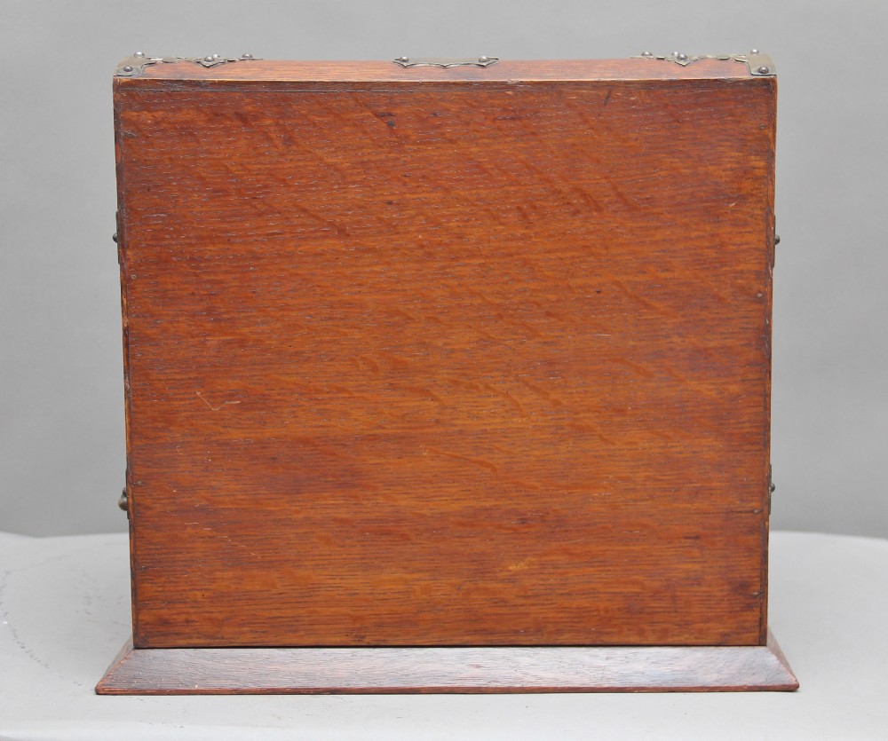 19th Century oak and silver plated tantalus View IX