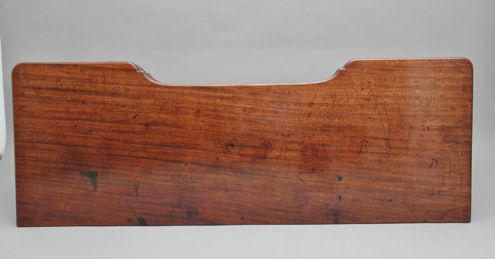 19th Century mahogany serving table View VIII