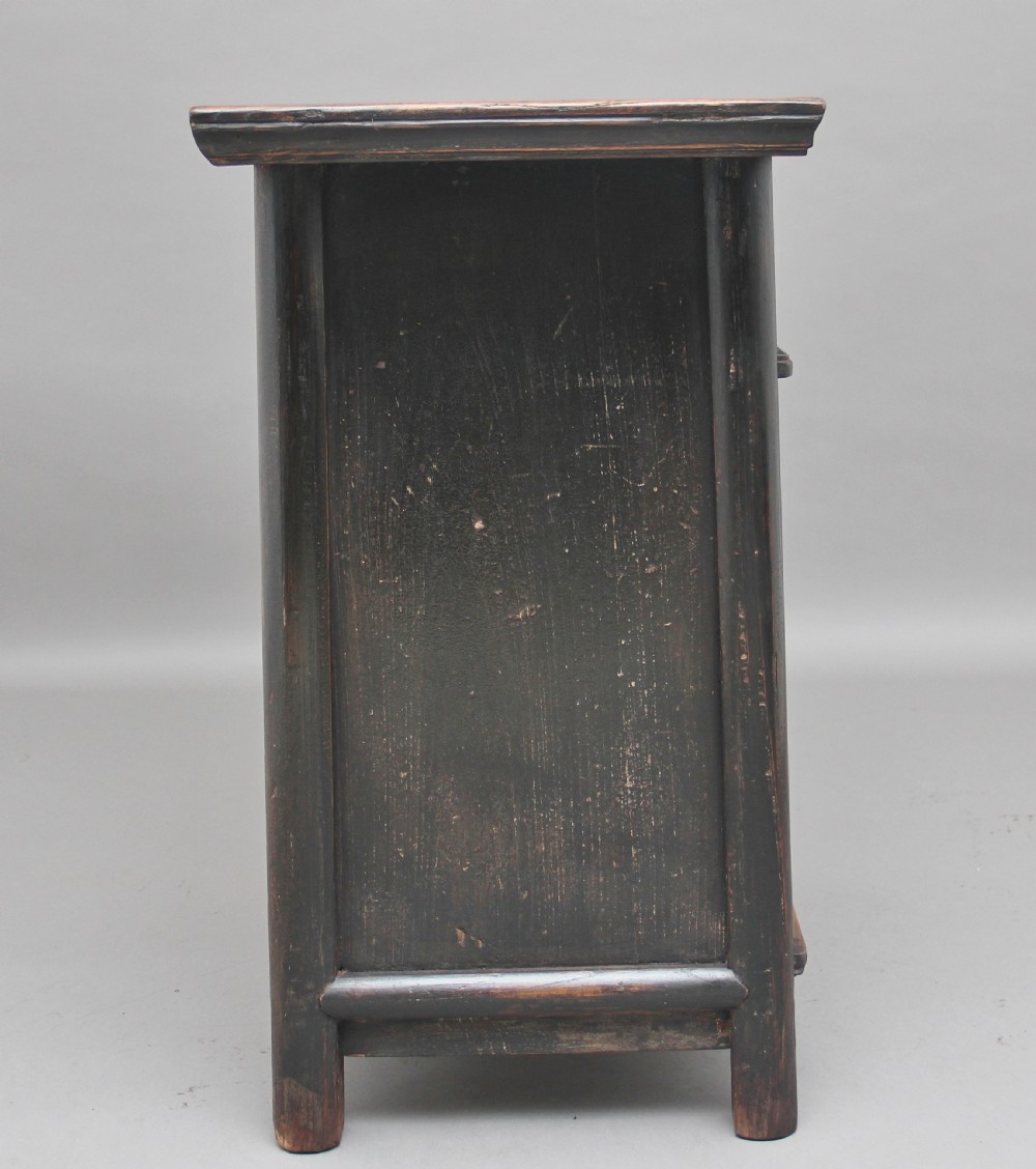19th Century Chinese dresser View V