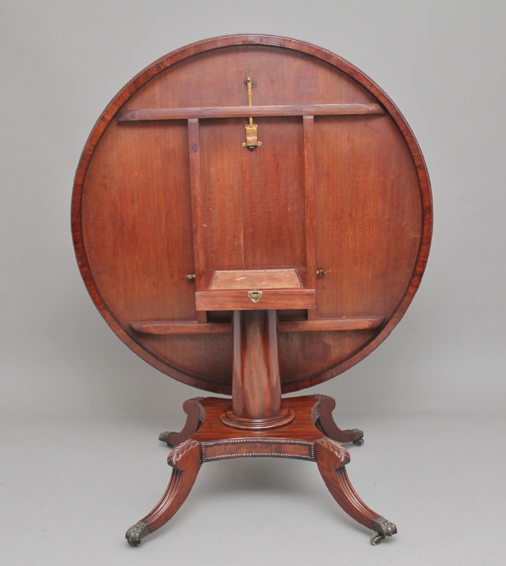 Early 19th Century flame mahogany breakfast table View V