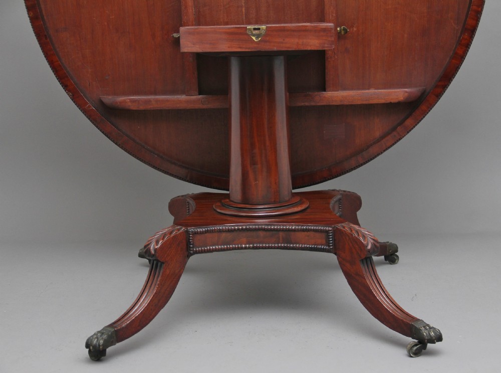 Early 19th Century flame mahogany breakfast table View VIII