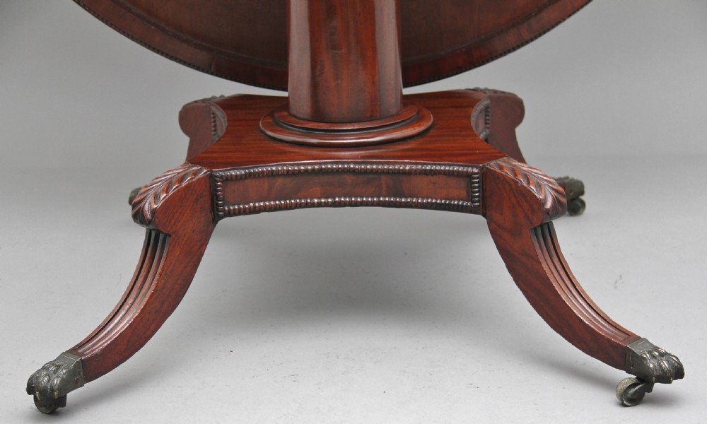 Early 19th Century flame mahogany breakfast table View IX