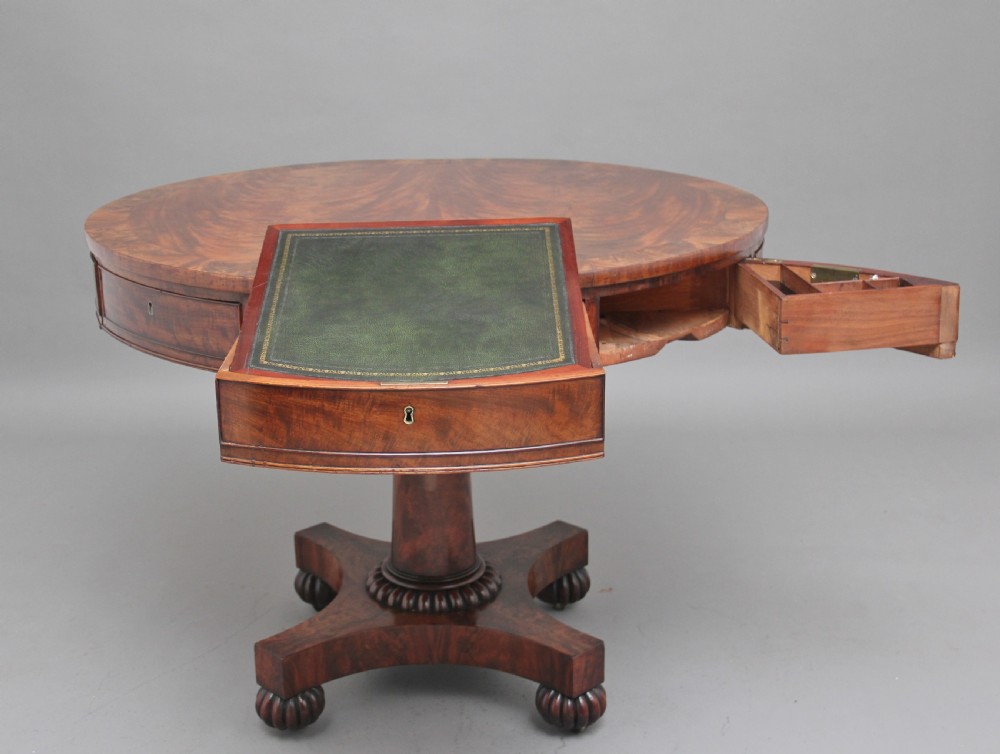 Early 19th Century mahogany drum table