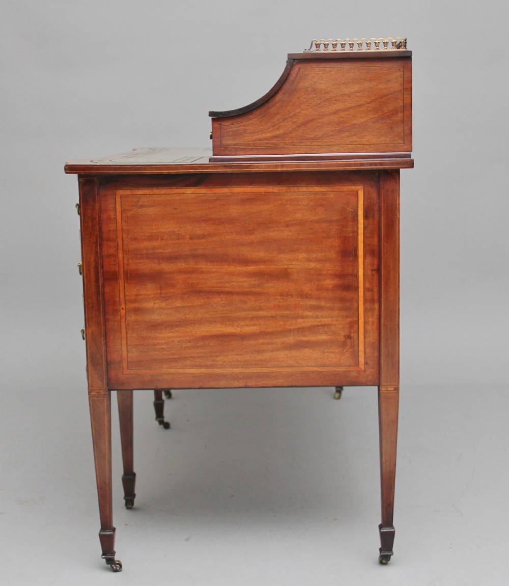 19th Century inlaid mahogany desk View VI
