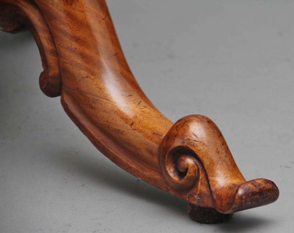 19th Century mahogany breakfast table View X