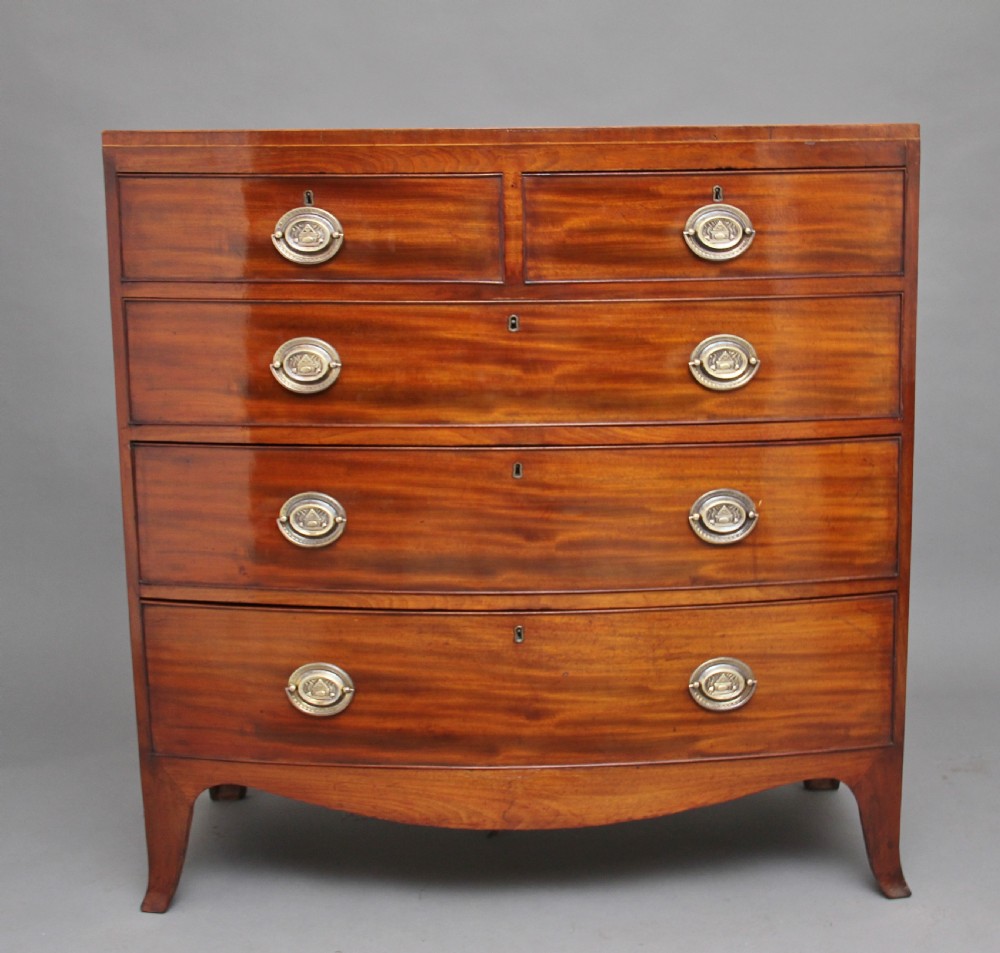 Early 19th Century mahogany bowfront chest of drawers